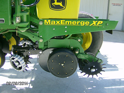 Close Shot MaxEmerge XP